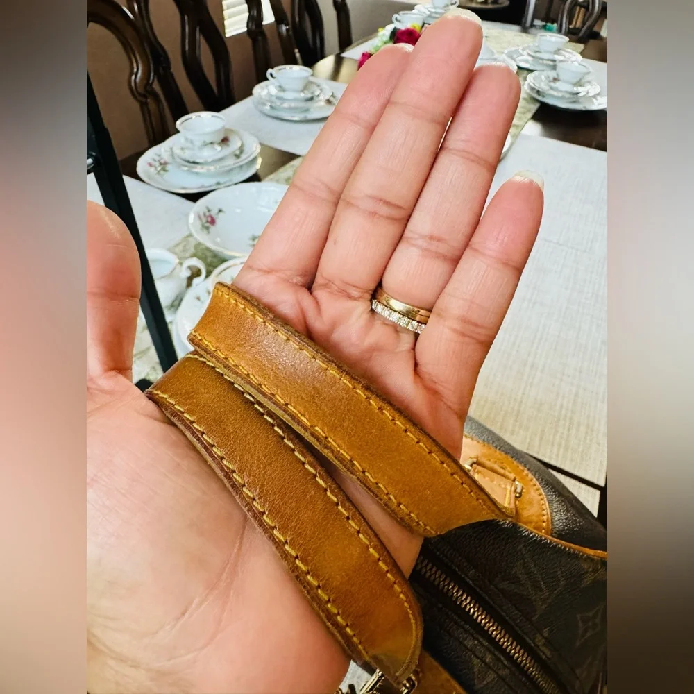 Authentic Louis Vuitton Monogram Excursion - Picture 6 of 13